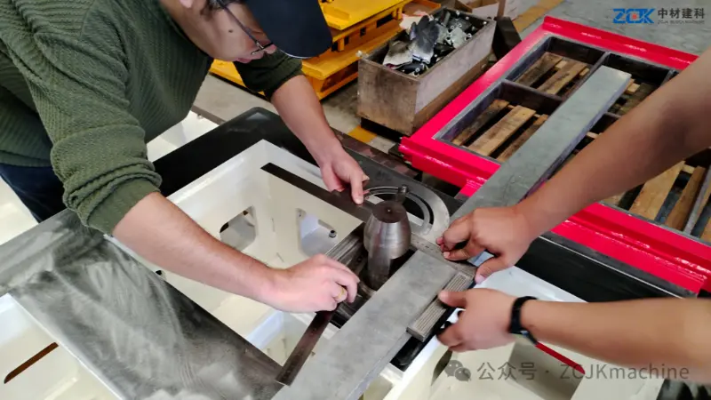 ZCJK Ngirim Cetakan Kustom Presisi Tinggi menyang Klien Saudi